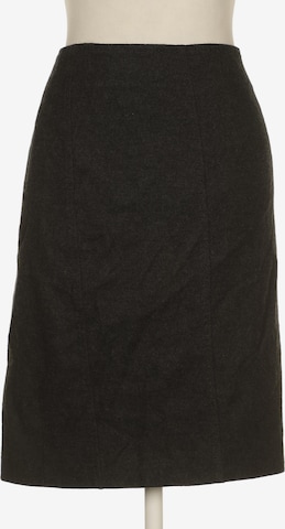 Riani Skirt in M in Black: front