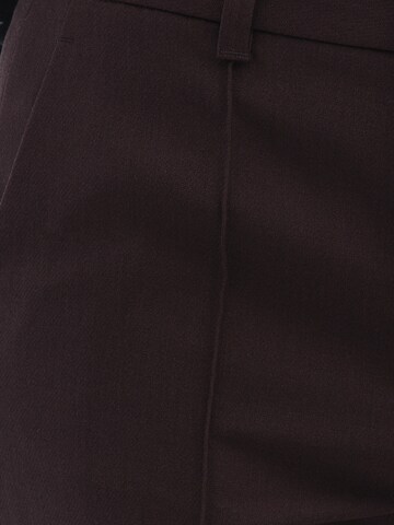 regular Pantaloni con piega frontale di OXXO in nero