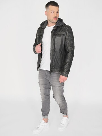 MUSTANG Between-season jacket ' 31021306 ' in Black