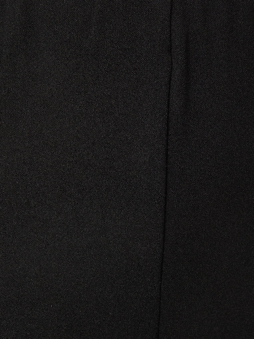 évasé Pantalon Vero Moda Petite en noir