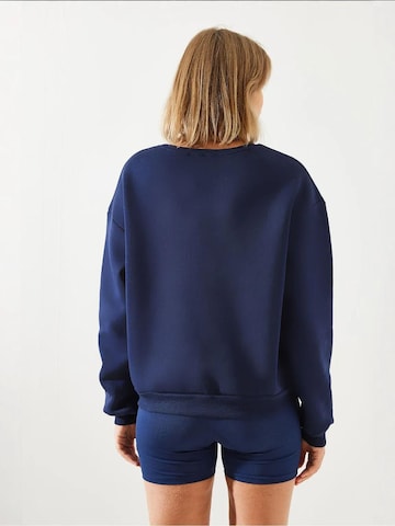 Felpa di Bianco Lucci in blu