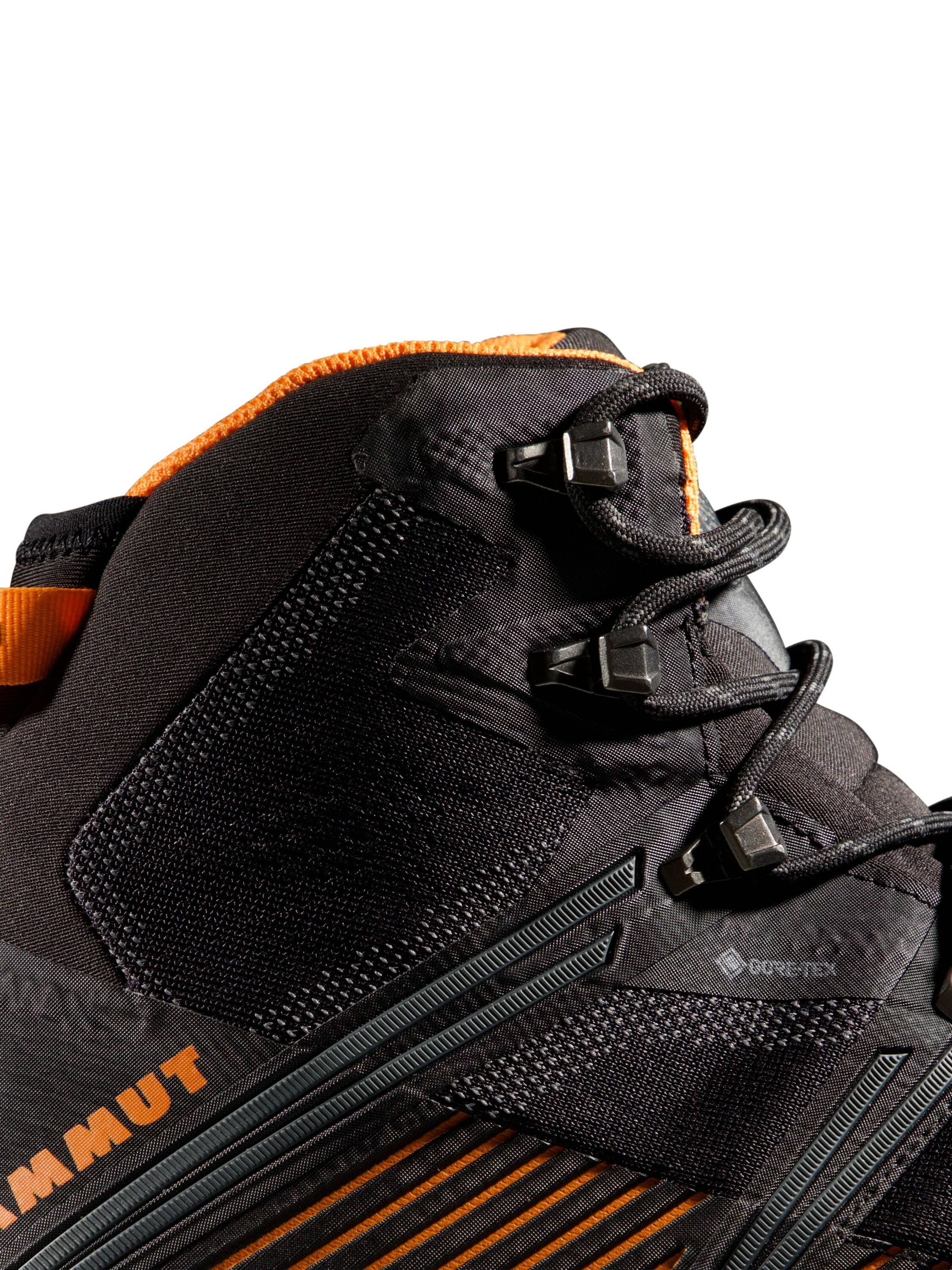 MAMMUT Boots in Black