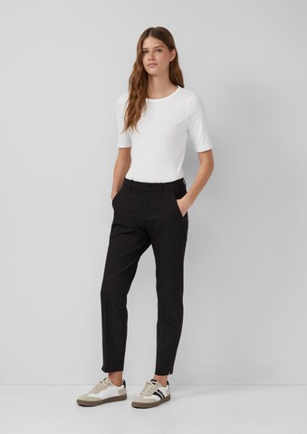 Coupe slim Pantalon à plis s.Oliver en noir