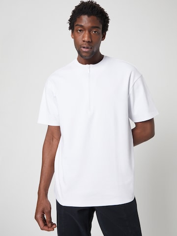 ABOUT YOU x Louis Darcis Koszulka w kolorze biały: przód