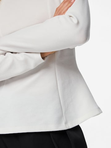PIECES Shirt 'PCLUCCI PEPLUM' in Wit