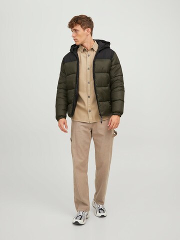 JACK & JONES سترة غير رسمية 'Toby' بلون أخضر