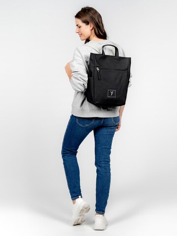 Suri Frey Backpack 'Jessy' in Black: front