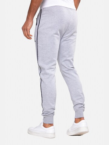 Threadbare Tapered Hose 'Morris' in Grau