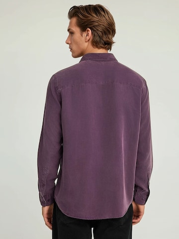 Funky Buddha Comfort Fit Hemd in Lila