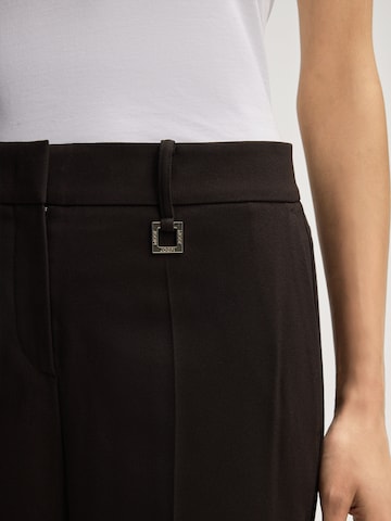 évasé Pantalon à plis 'Polina' JOOP! en noir
