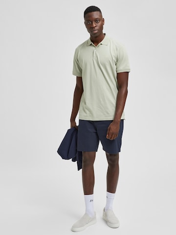 SELECTED HOMME Regular Shorts in Blau