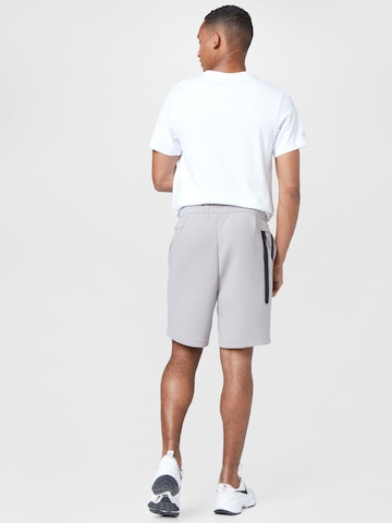 Nike Sportswear Trousers in Grey