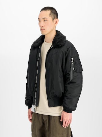 ALPHA INDUSTRIES Jacke 'B-15' in Schwarz: Vorderseite