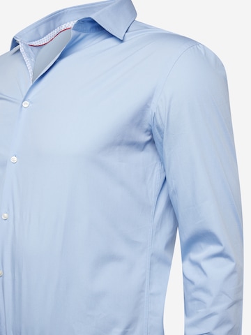 HUGO Slim Fit Skjorte 'Koey' i blå