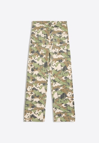 Bershka Loosefit Jeans in Groen