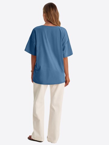 Imily Bela Särk, värv sinine