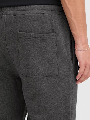 regular Pantaloni 'Ravnes' di 11 Project in grigio