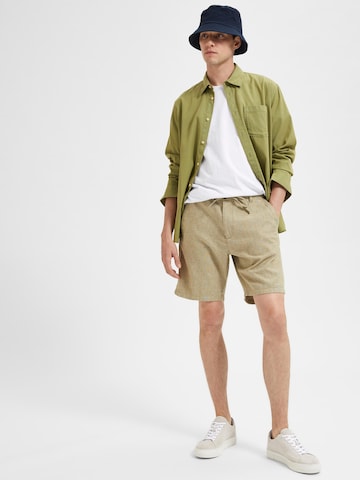 Regular Pantalon chino 'Brody' SELECTED HOMME en vert