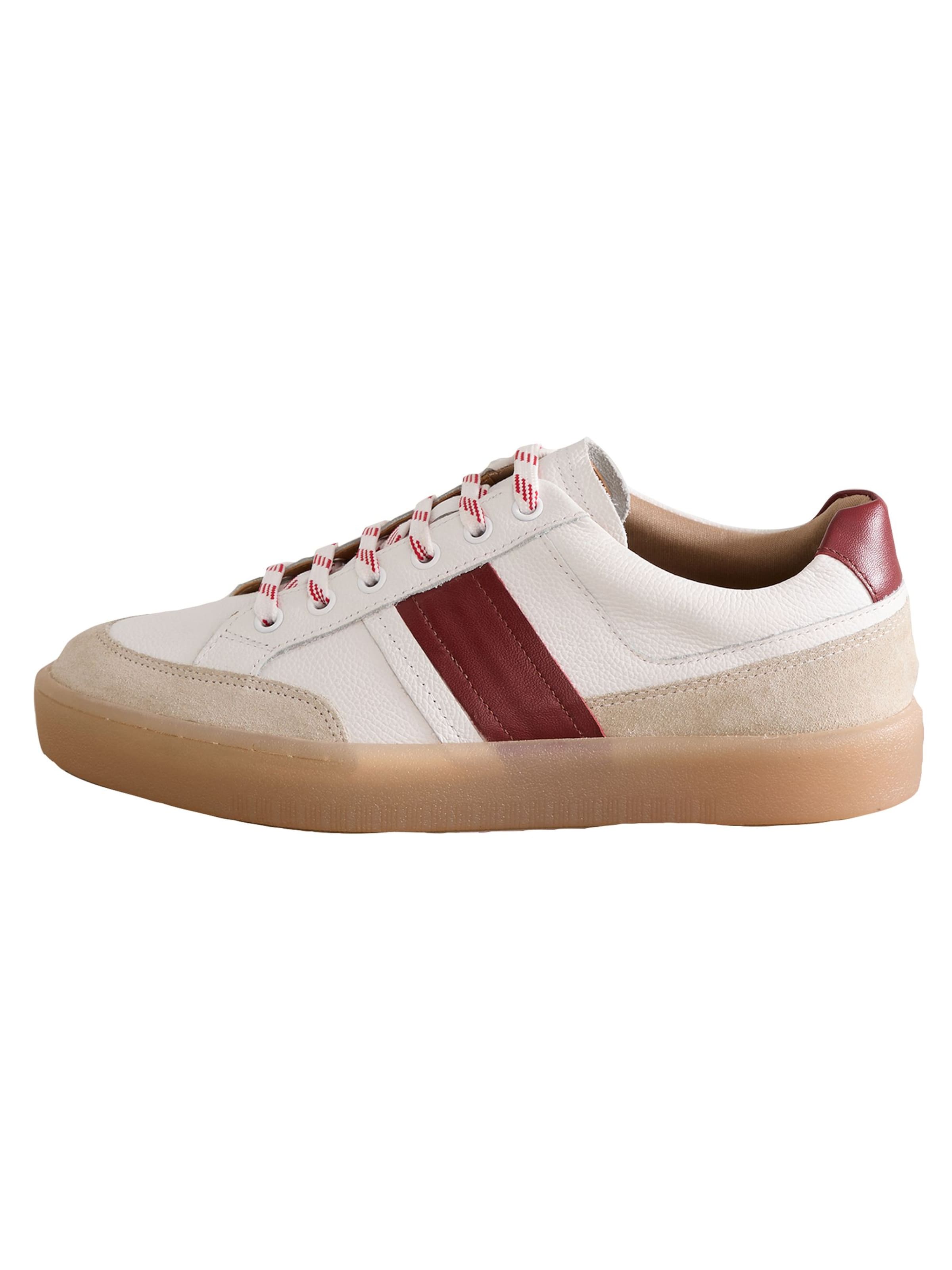 Next Platform trainers 'Signature Premium' in White: front