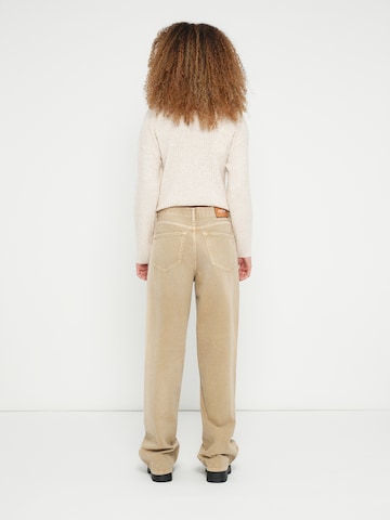 REPLAY Loosefit Jeans 'CARY' i beige