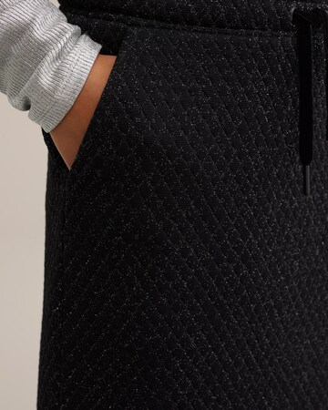 WE Fashion Krilo | črna barva