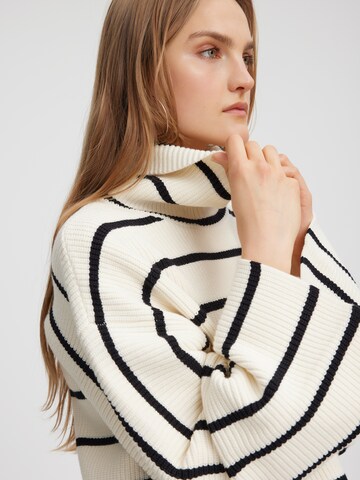 Pullover 'Georgia' di Gestuz in bianco