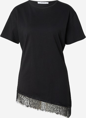 Tricou 'Tatjana' de la ABOUT YOU pe negru: față