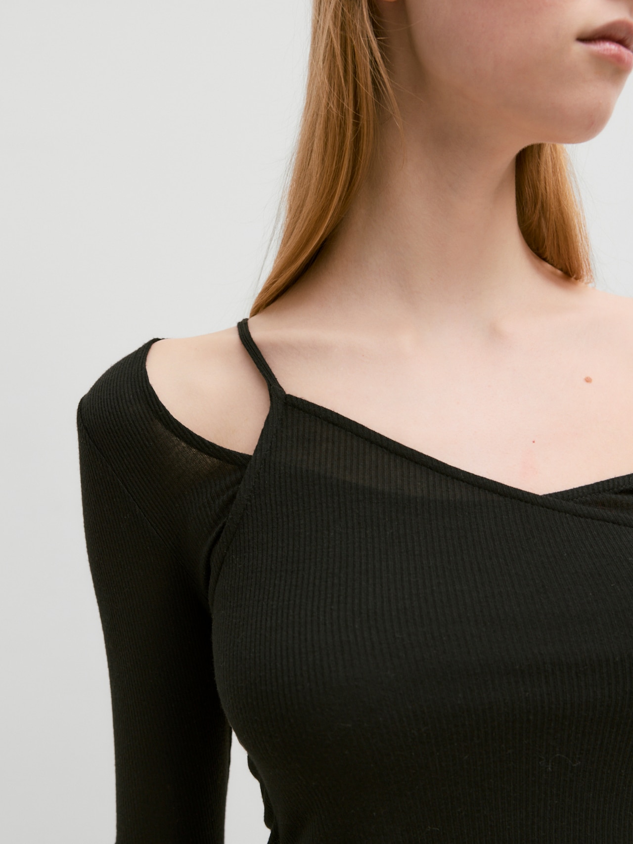 EDITED Produkte Shirt 'Yasmine' schwarz