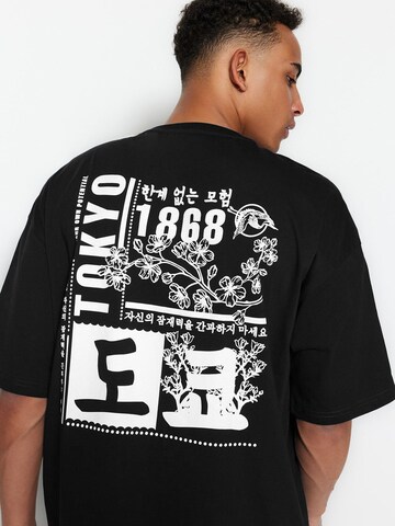 Trendyol T-Shirt in Schwarz