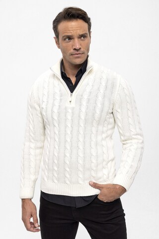 Pullover di Felix Hardy in bianco: frontale