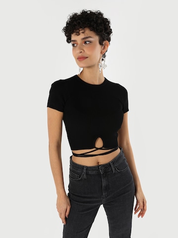 Colin's Shirt in Zwart: voorkant