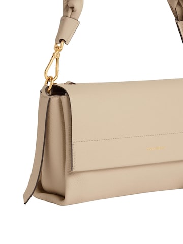 Coccinelle Handtasche 'Boheme 26 370'‌‌‌‌‌ in Beige