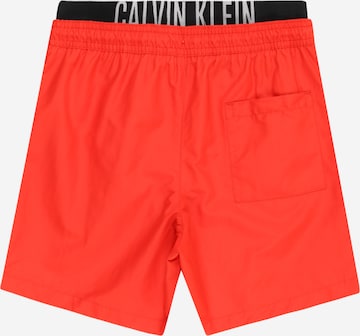 Pantaloncini da bagno 'Intense Power' di Calvin Klein Swimwear in rosso