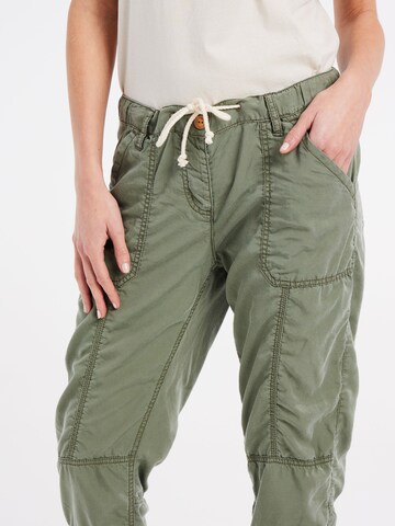 PROTEST Regular Broek 'PRTLEAF' in Groen