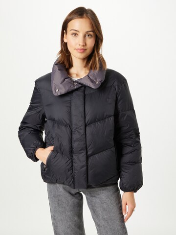 ESPRIT Winter Jacket in Black: front