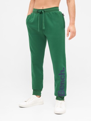 BENCH Tapered Pants 'Stanley' in Green: front