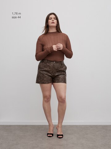 regular Pantaloni di RÆRE by Lorena Rae in marrone