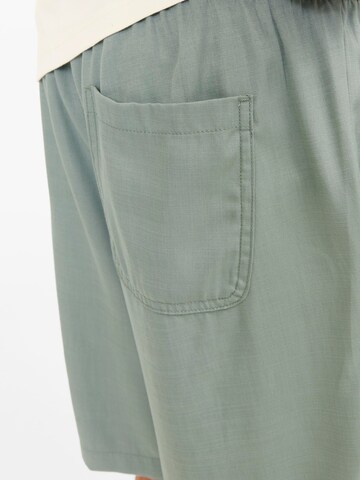 Loosefit Pantaloni 'KARL AARON' de la JACK & JONES pe verde