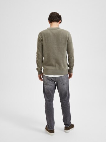 SELECTED HOMME Sweter 'Rodney' w kolorze szary