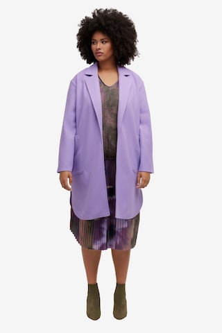 Ulla Popken Between-Seasons Coat in Purple: front