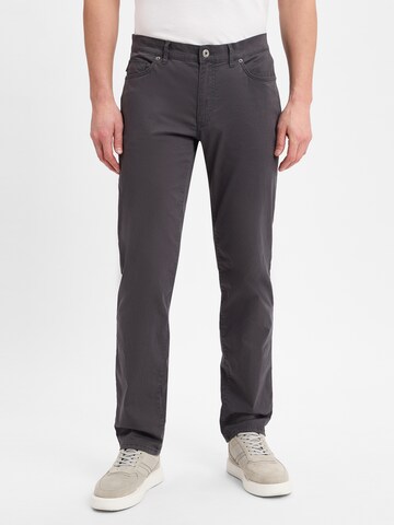 BRAX Regular Stoffhose ' Cadiz ' in Grau: Vorderseite