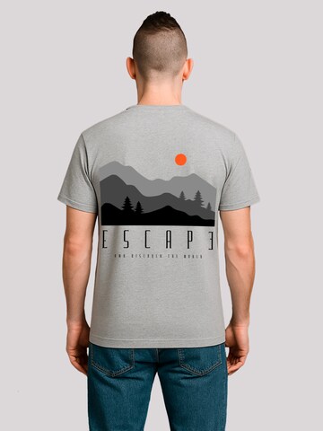 T-Shirt 'Escape Discover the World Forest Landscape' F4NT4STIC en gris