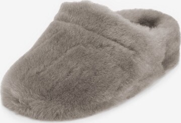 VITAFORM Slippers in Grey: front