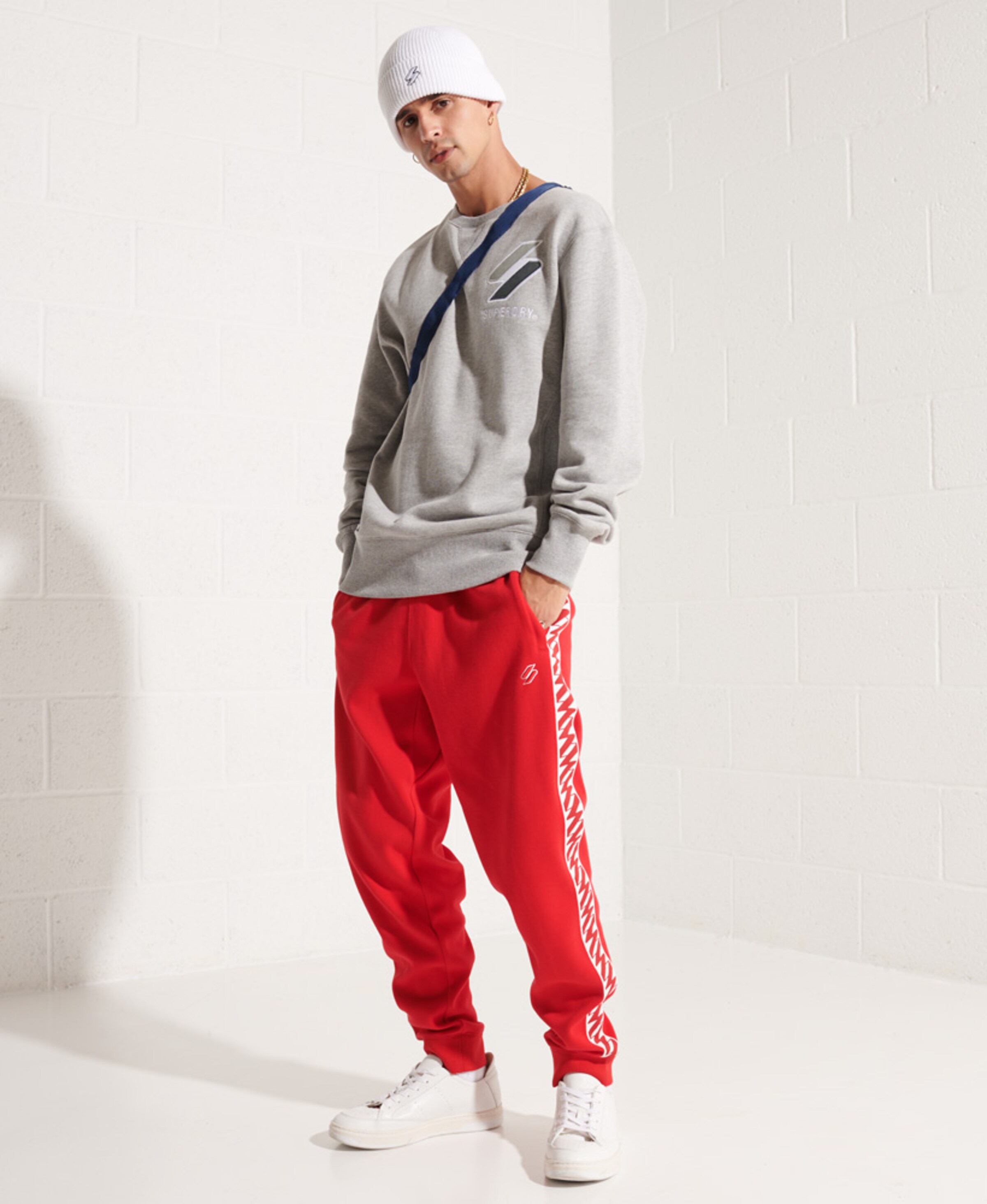 Männer Sweat Superdry Sweatshirt in Graumeliert - SZ04492 Männer Sweat Superdry Sweatshirt in Graumeliert - SZ04492