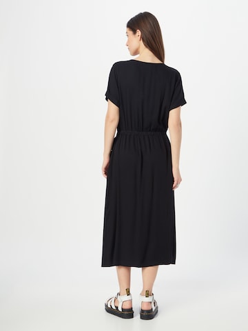 Robe 'Valera' mazine en noir