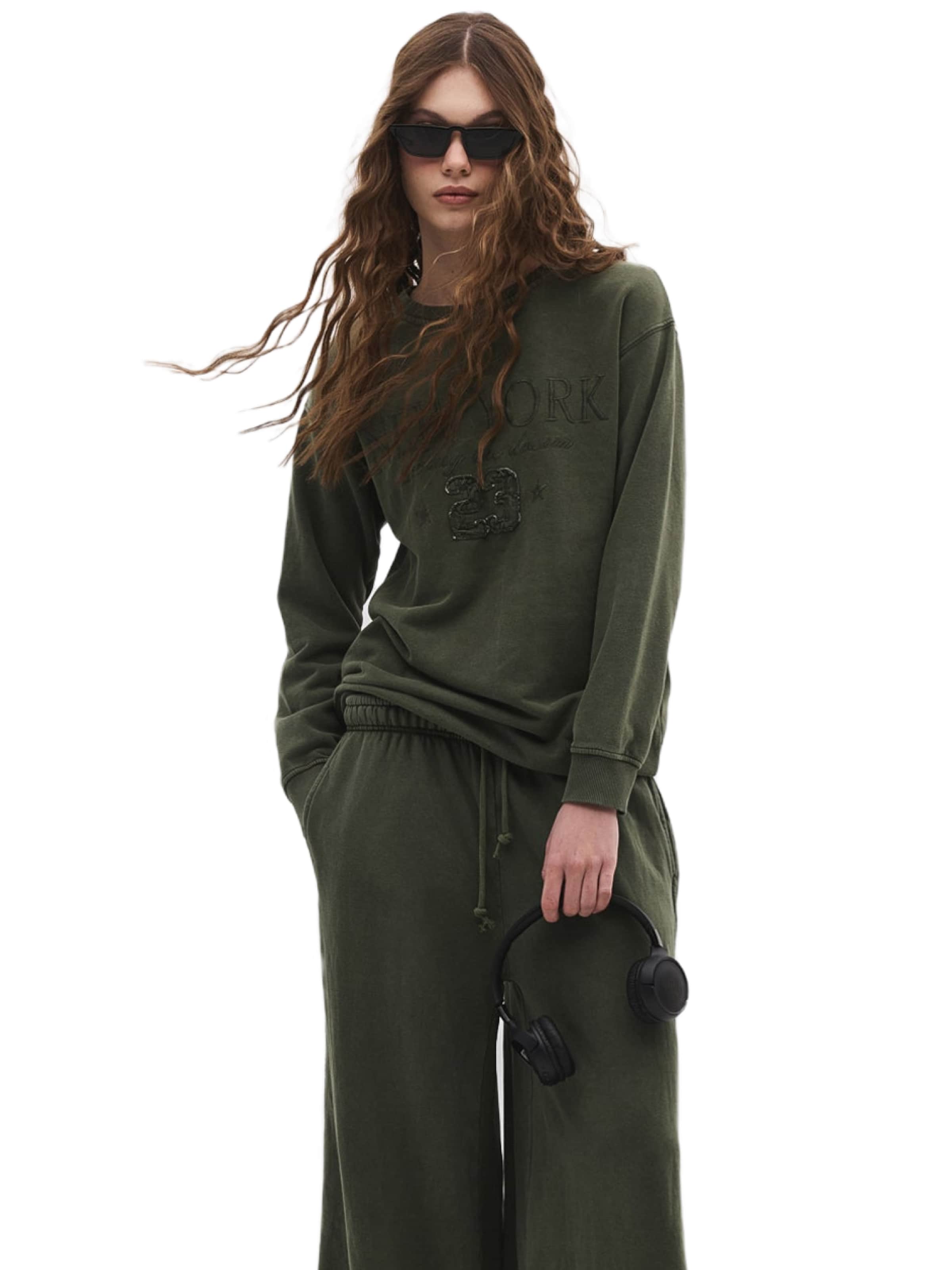 No Matter What Sweatshirt in Grün