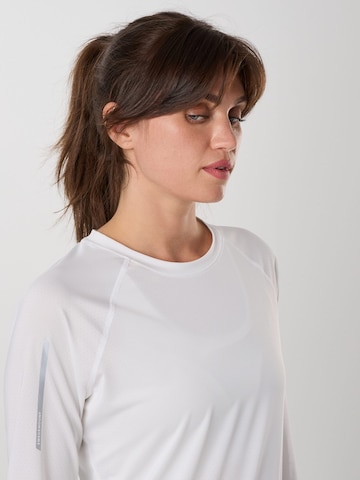 SWEDEMOUNT - Camiseta funcional 'Core' en blanco