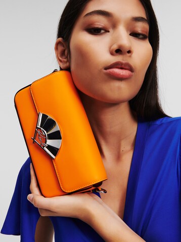 Karl Lagerfeld - Bolso de hombro 'Signature Fan' en naranja