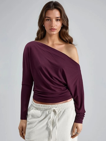 Busem Blouse in Purple: front