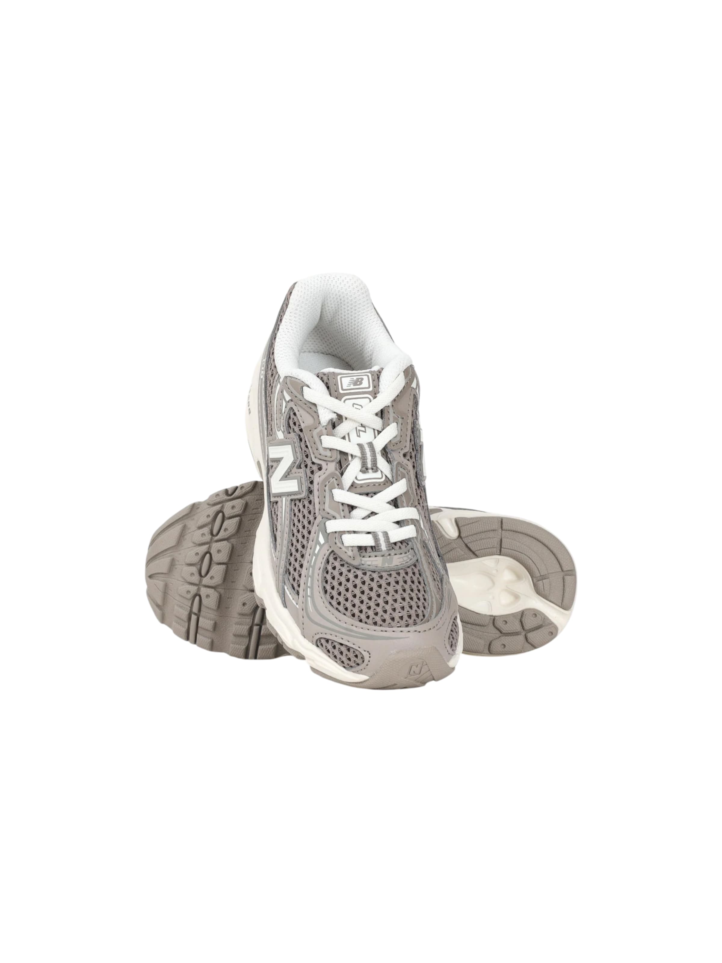 Chaussure de sport new balance en marron